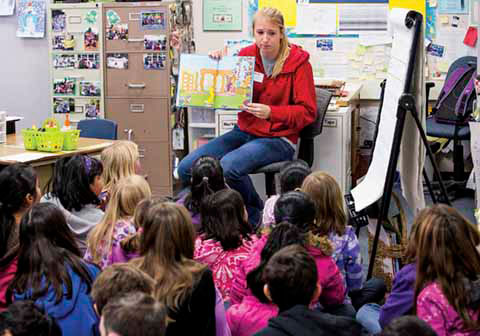 Laurelwood Elementary School Celebrates Read Across America