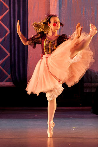 Santa Clara Ballet Performs Annual Nutcracker Show