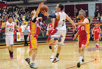Seminarians Tie Series with Revs at Annual Basketball Game