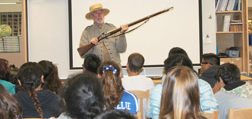 Civil War Reenactor Gives Eighth Grade Students a History Lesson