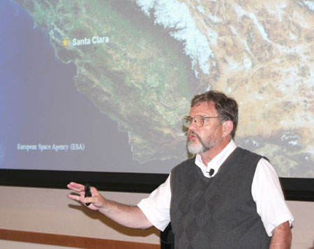 Author Gary Noy Talks About Sierra Nevada History at Library Event