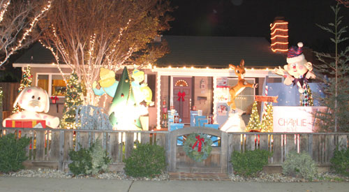 2014 Holiday Decoration Winners Announced