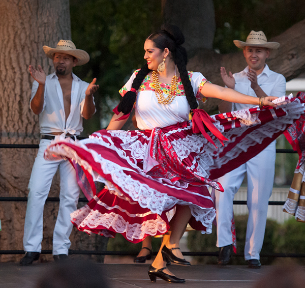 Ballet Folklorico Mexicano Fuego Nuevo