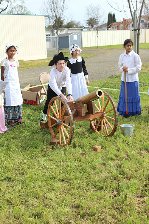 Laurelwood Elementary School's Colonial Day Immerses Fifth-Graders in History